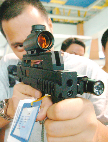 Unknown (maybe Filipino) pistol. - The SecurityArms Message Forum