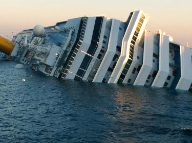 Italian Cruise Ship Sinks Several Passengers Dead Taipei