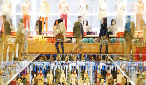 Japan\u0026#39;s Uniqlo eyeing Asia with new Ginza outlet - Taipei Times