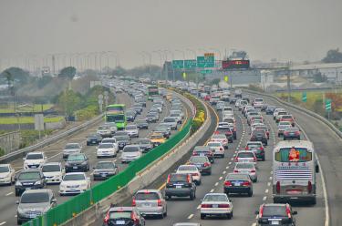 taiwan new year traffic vehicular accidents contribute to traffic jams on taiwan new year traffic vehicular accidents contribute to traffic jams on