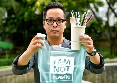 Entrepreneur tackling plastic scourge in Bali - Taipei Times