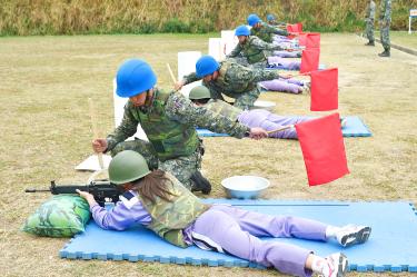 Taipei mulls replacing ex-soldiers at schools