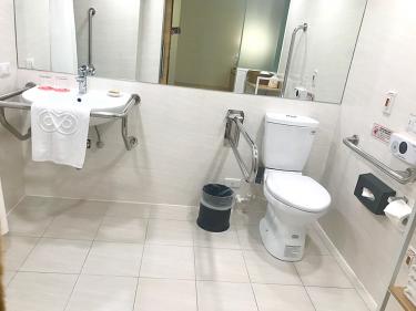 Owners Of Small Taipei Hotels Hostels Complain About