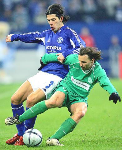 Soccer - UEFA Cup - Group B - Parma v Steaua Bucuresti Stock Photo