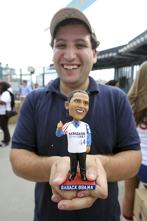 St. Louis Cardinals Fans Couple Custom Figure Bobbleheads