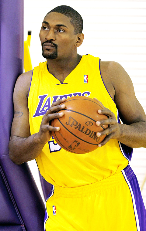 Artest still defining his role with Lakers