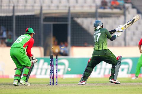 Cricket win sparks rare joy in Kabul - Taipei Times