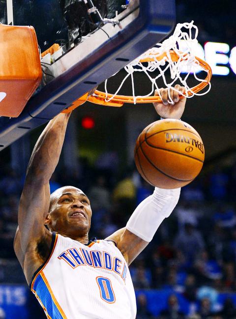NBA: Westbrook leads Thunder to win over Lakers - Taipei Times