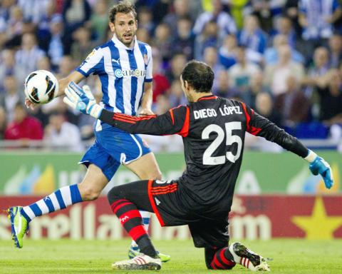 LA LIGA: Real held at Espanyol, hand title to Barcelona ...
