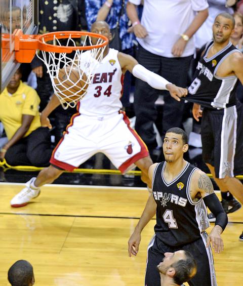 Top Moments: Spurs avenge Finals heartbreaker, beat Heat for 2014