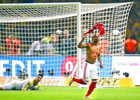 Guardiola Bows Out At Bayern With Pokal Win Taipei Times