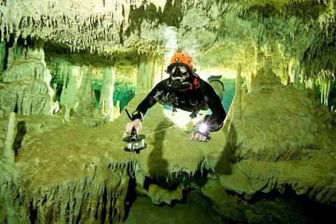 Mexico is home to longest flooded cave: archeologists - Taipei Times