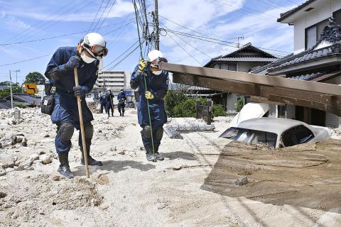 flood-stricken图片