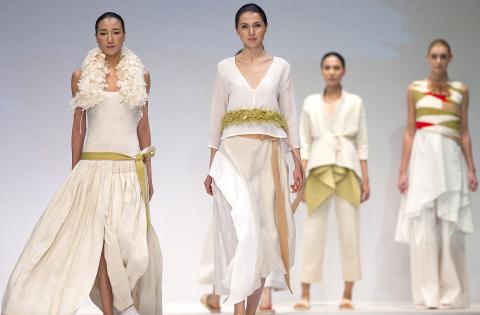 In Hong Kong, disposable fashion gets a recycled makeover - Taipei Times