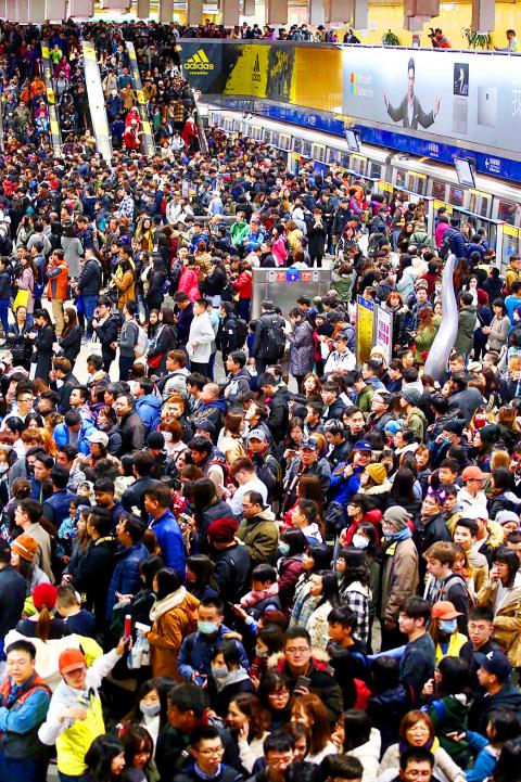 Taipei metro to operate non-sTop over New Year's - Taipei Times Taipei metro to operate non-sTop over New Year's - Taipei Times