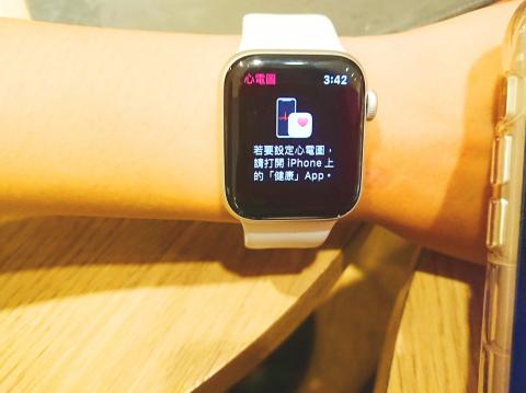 mk women smart watch