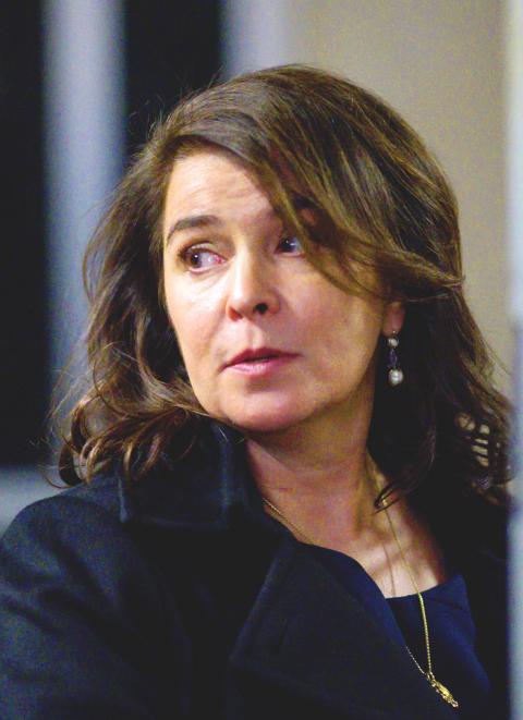 Annabella sciorra photos