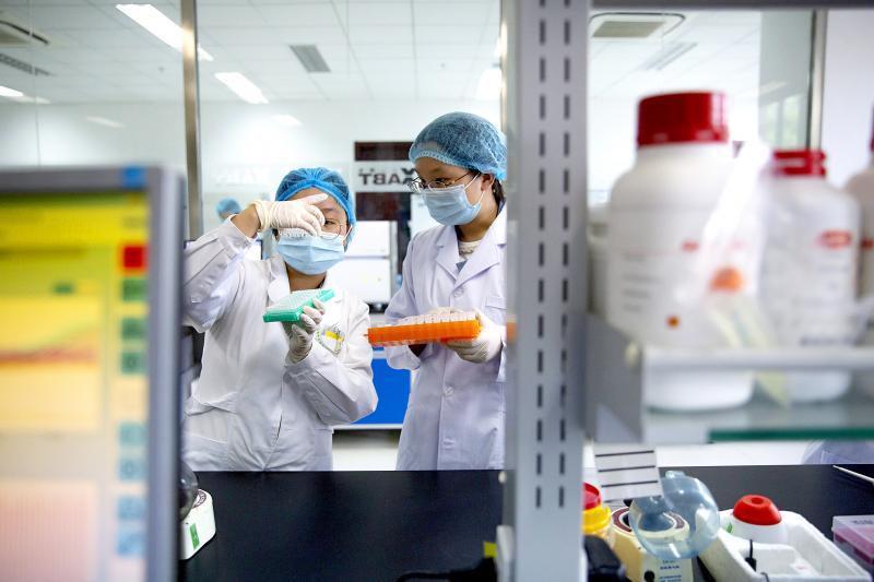 U.S. alerts researchers to protect virus study from Chinese hackers