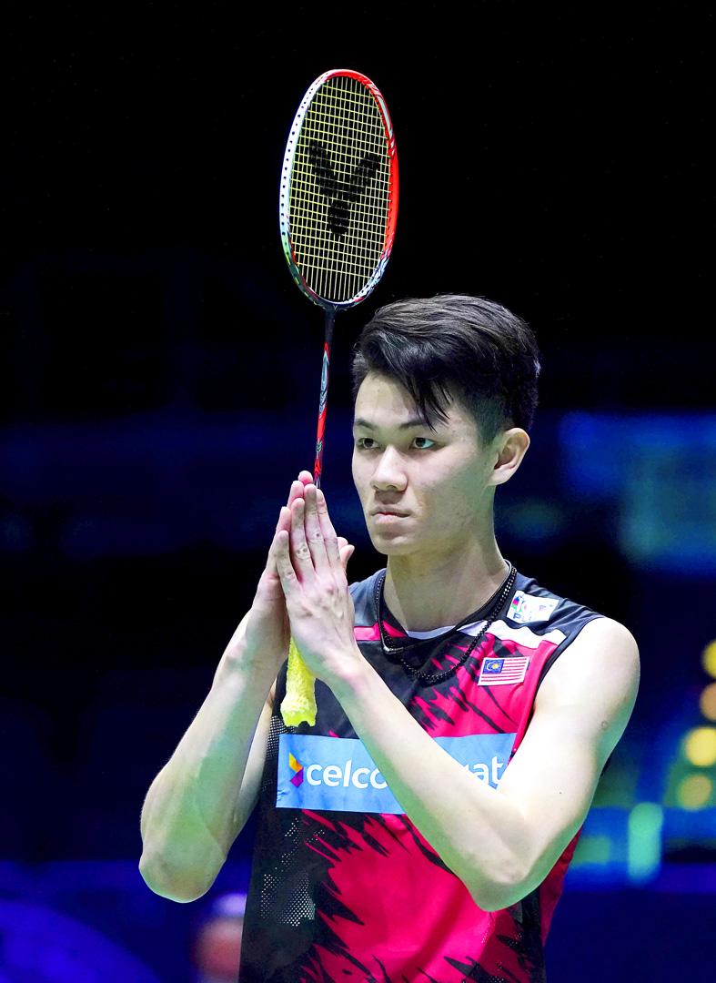 Malaysias Lee shocks Momota in Birmingham