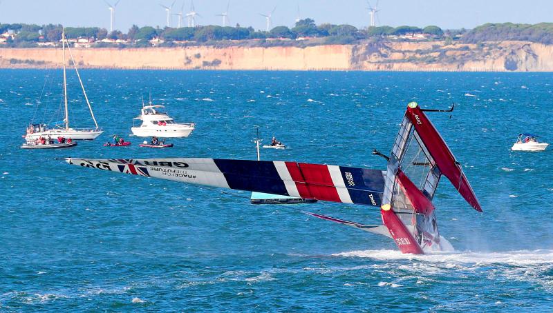 Slingsby lleva a Australia a la victoria después de que Gran Bretaña anula la regata española en la naturaleza