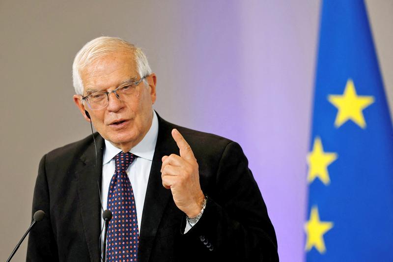 Borrellas sako, kad kovo mėnesį planuojamas ES ir Kinijos viršūnių susitikimas