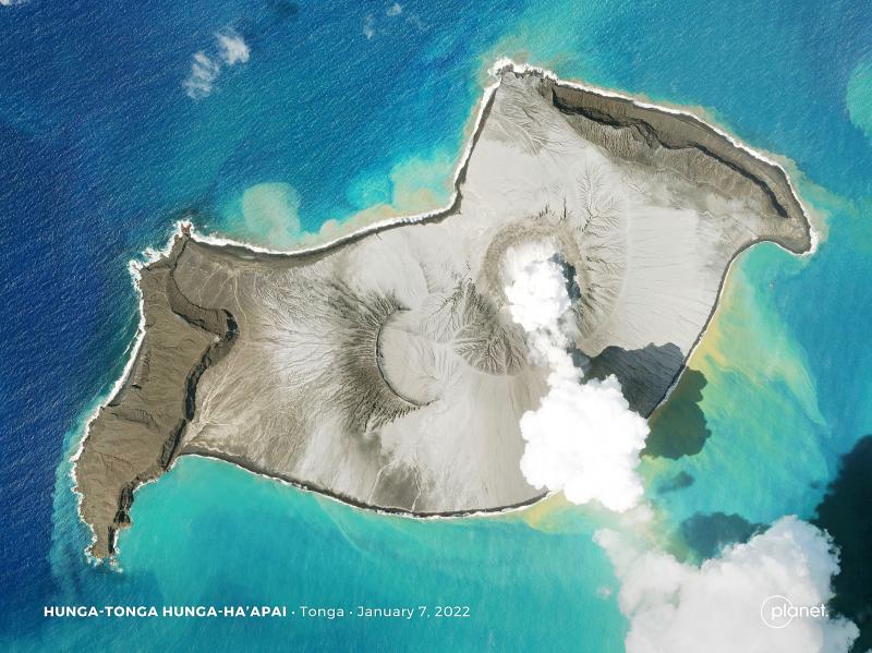 Eruption felt worldwide, serious damage in Tonga - Taipei Times