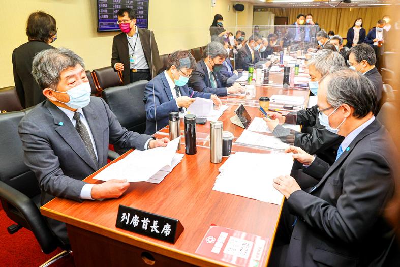 Taiwan Launches New Pandemic Response, How Much Space Per Person At A Conference Table In Taiwan