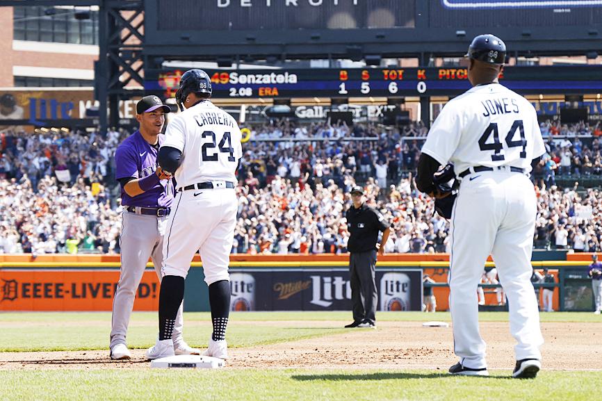 Tigers' Cabrera gets 3,000th hit; 33rd player to reach mark