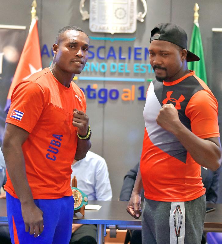 Boxeadores cubanos listos para su regreso profesional