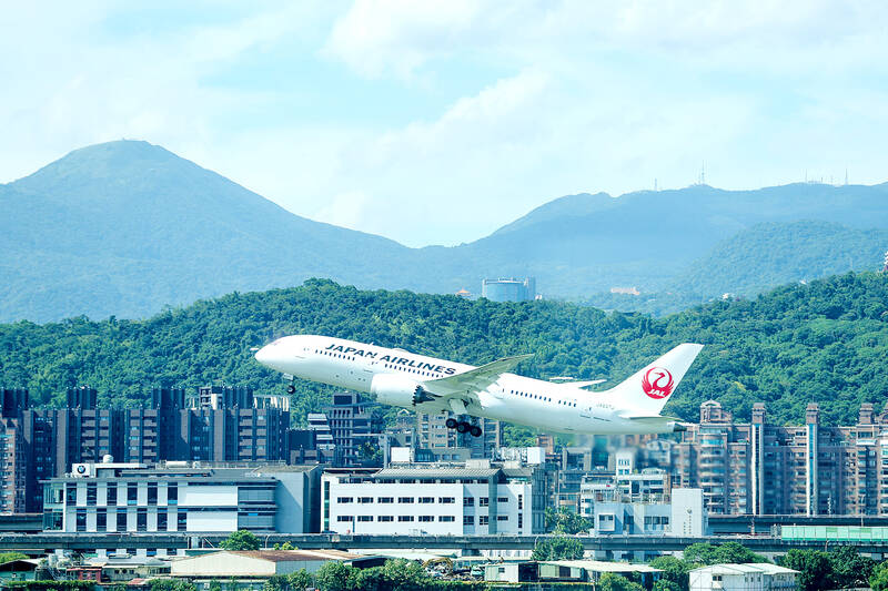 国内旅行会社は日本でのツアーを楽しみにしています
