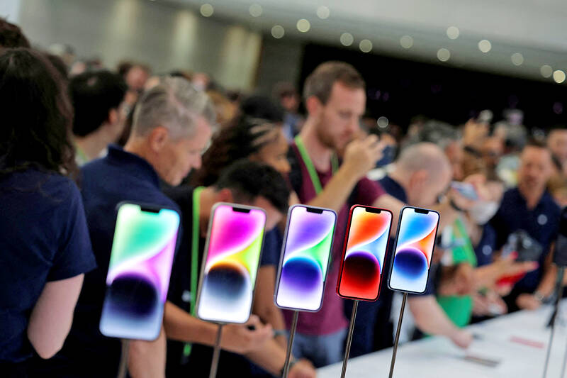 Apple unveils new devices regardless of provide chain woes