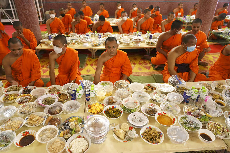 Buddhist feast Taipei Times
