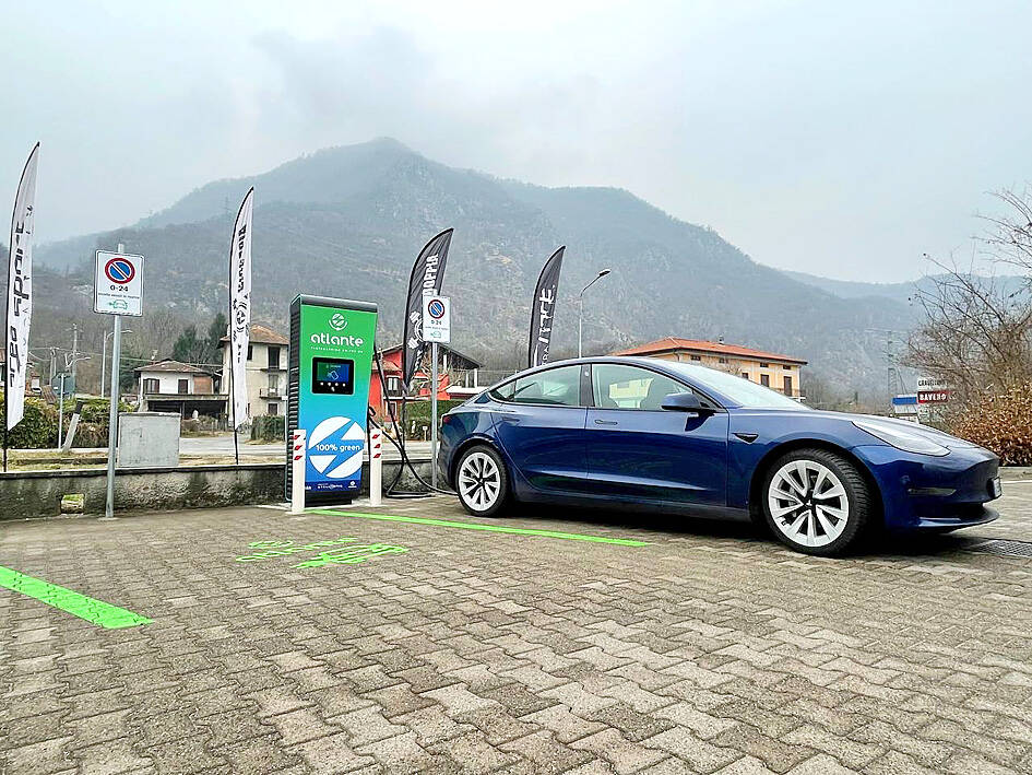 Electric Vehicle Charging Stations In Europe Mckinsey