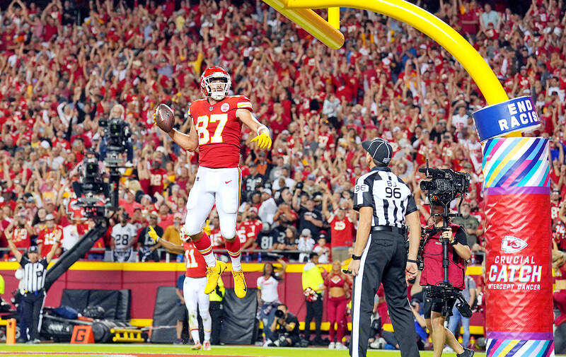 Chiefs hold on to defeat Raiders 3029 Taipei Times