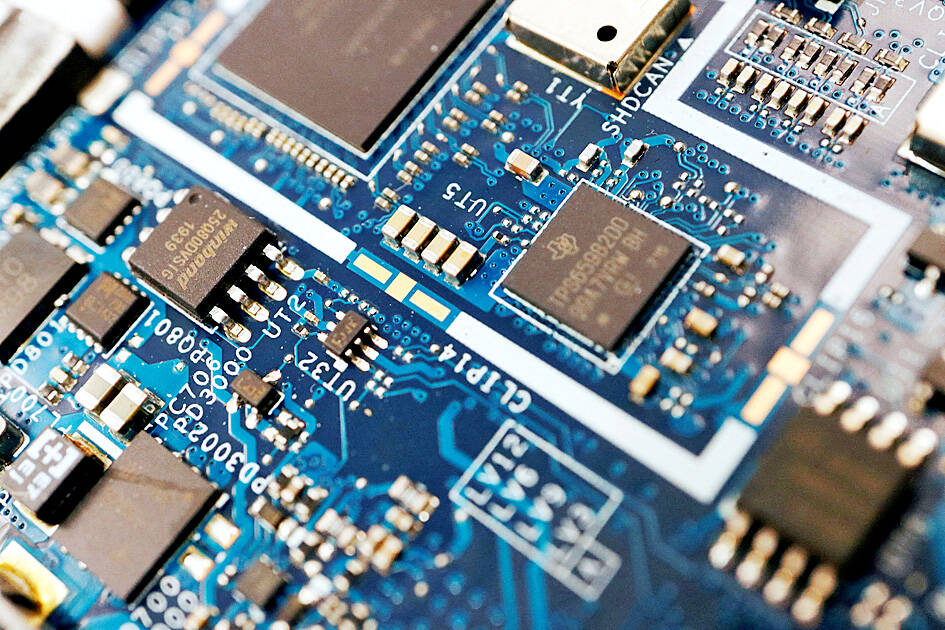 Chipmaking tool makers brace for export curbs Taipei Times