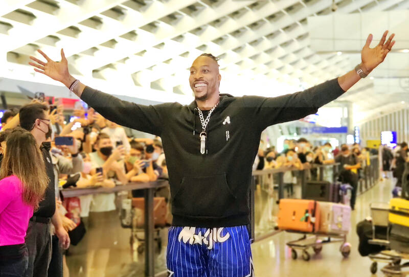 Dwight Howard in his Taiwan debut - Sportskeeda Basketball