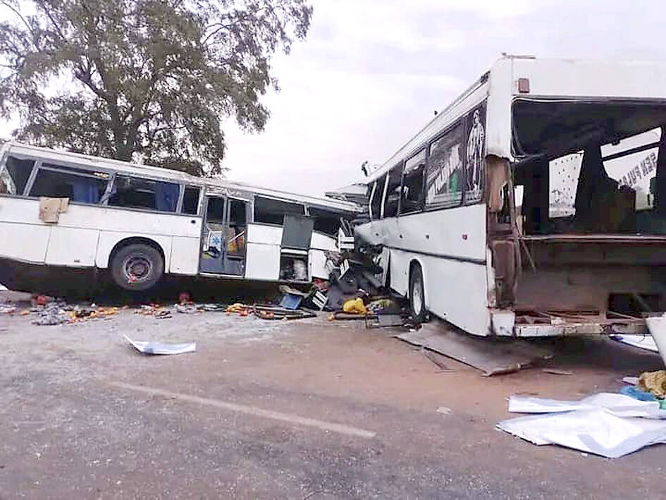 Chinese Forced In Bus - Senegal bus crash kills at least 40 - Taipei Times