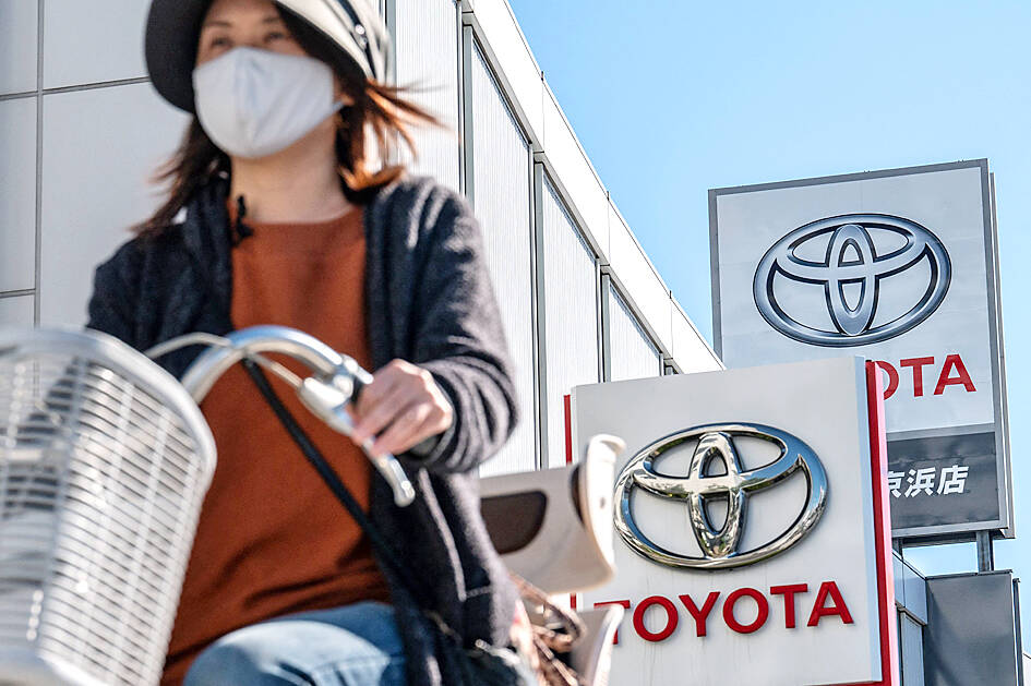 Toyota top-selling auto firm for 3rd straight year - Taipei Times