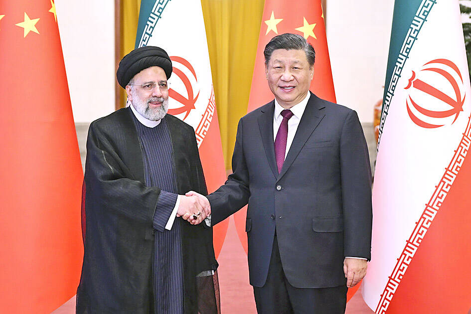 Xi expresses support for Iran amid visit by Raisi
