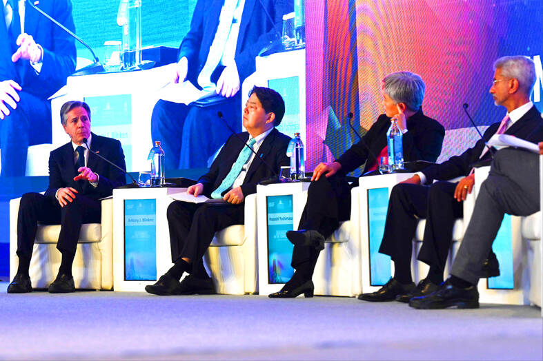Militarization of waters around China concerns Quad