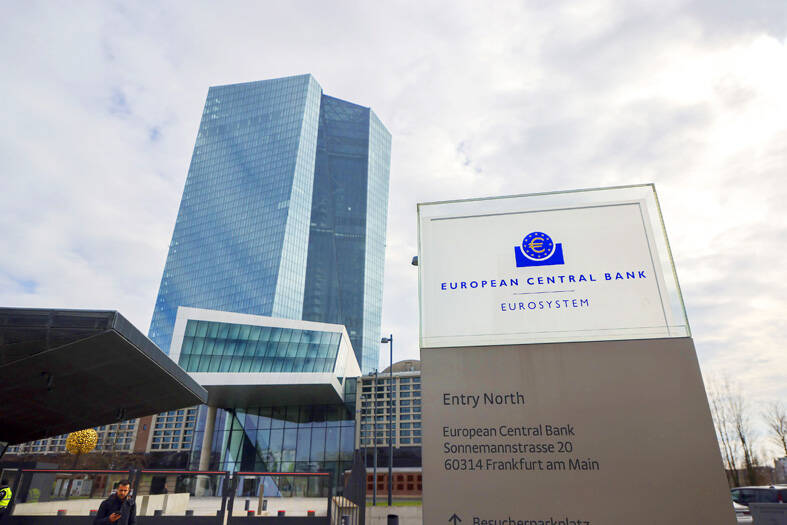 Banco Central Europeo dice apagón de política de tasa de disturbios bancarios