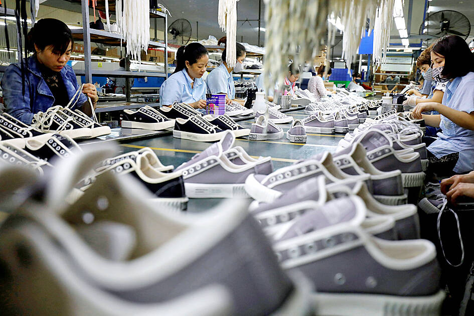 Vietnam shoemaker to cut about 6,000 jobs on low demand - Taipei Times