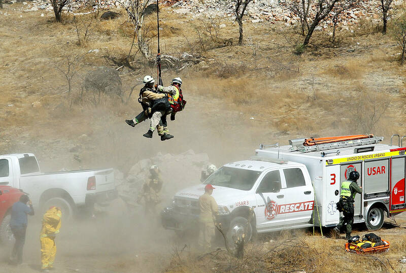 Mexico police find 45 bags containing human body parts Taipei Times
