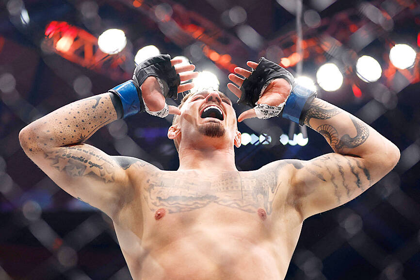 Tom Aspinall wins UFC interim heavyweight title with 69-second knockout, Sports News
