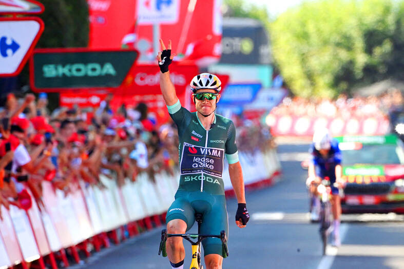 Van Aert wins third stage of debut in Vuelta a Espana Taipei Times