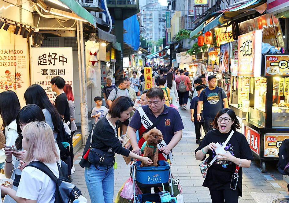 Consumer confidence in the economy and stock investment is on the rise