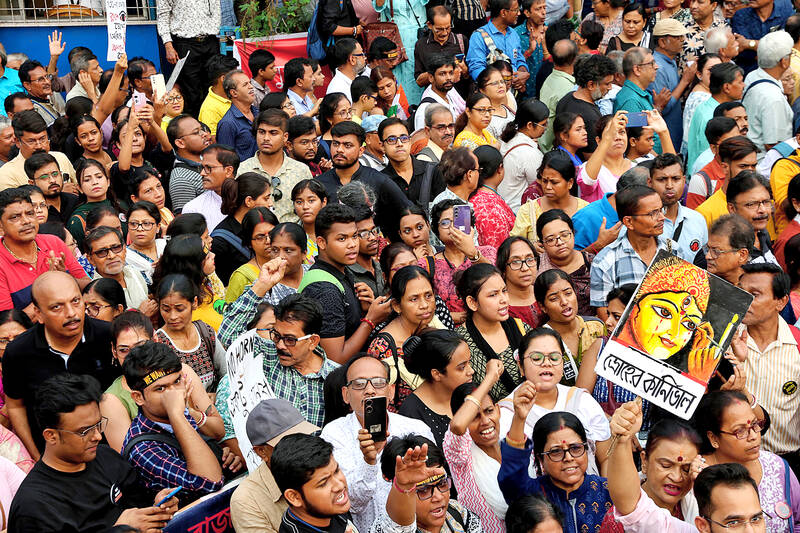 Indian doctors call off protest hunger strike over murder