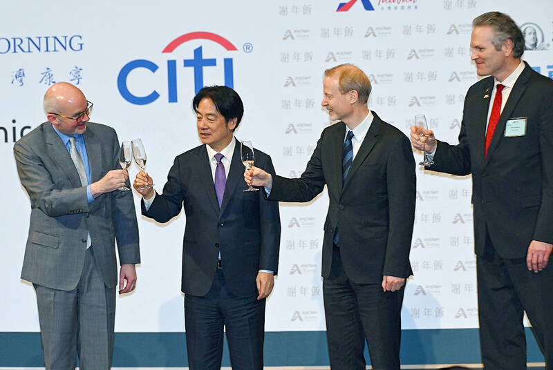 Taiwan pledges to buy more produce, natural gas from US