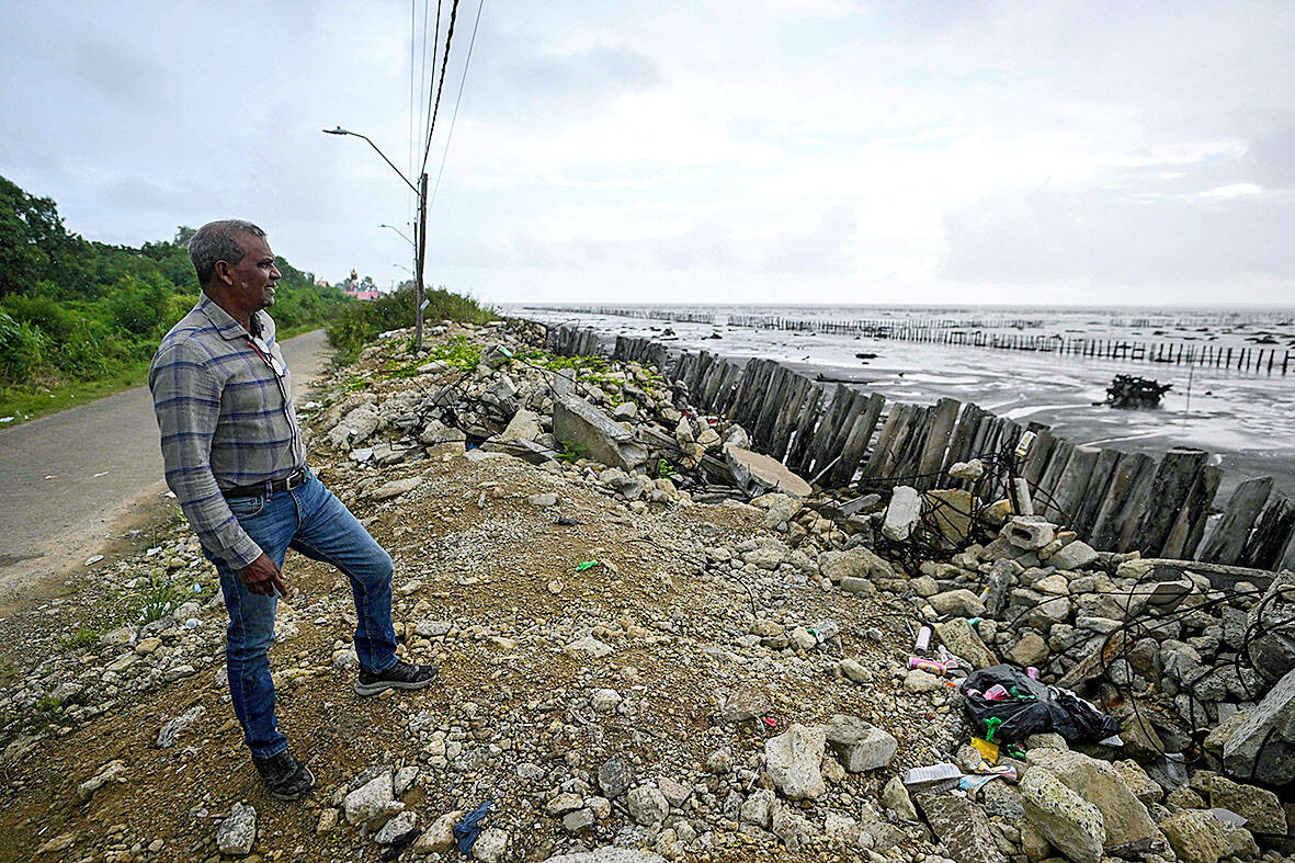 Suriname battles to keep sea at bay