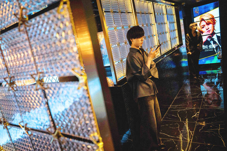 Japan clamps down on male ‘host clubs’